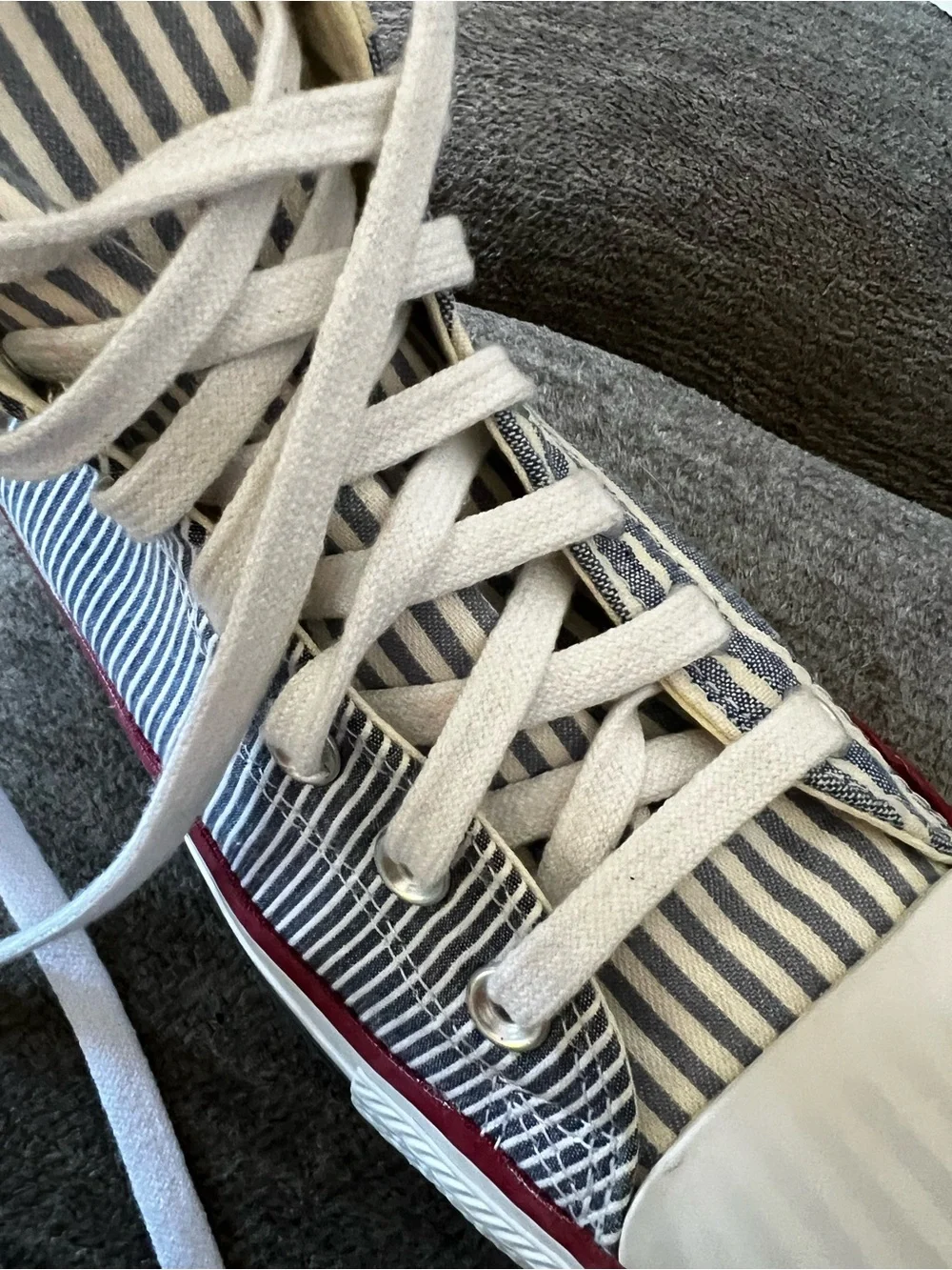 Blue Stripe Chuck Taylor All Star Converse Hi Top Sneakers women’s 10 Men’s 8 - Picture 11 of 11